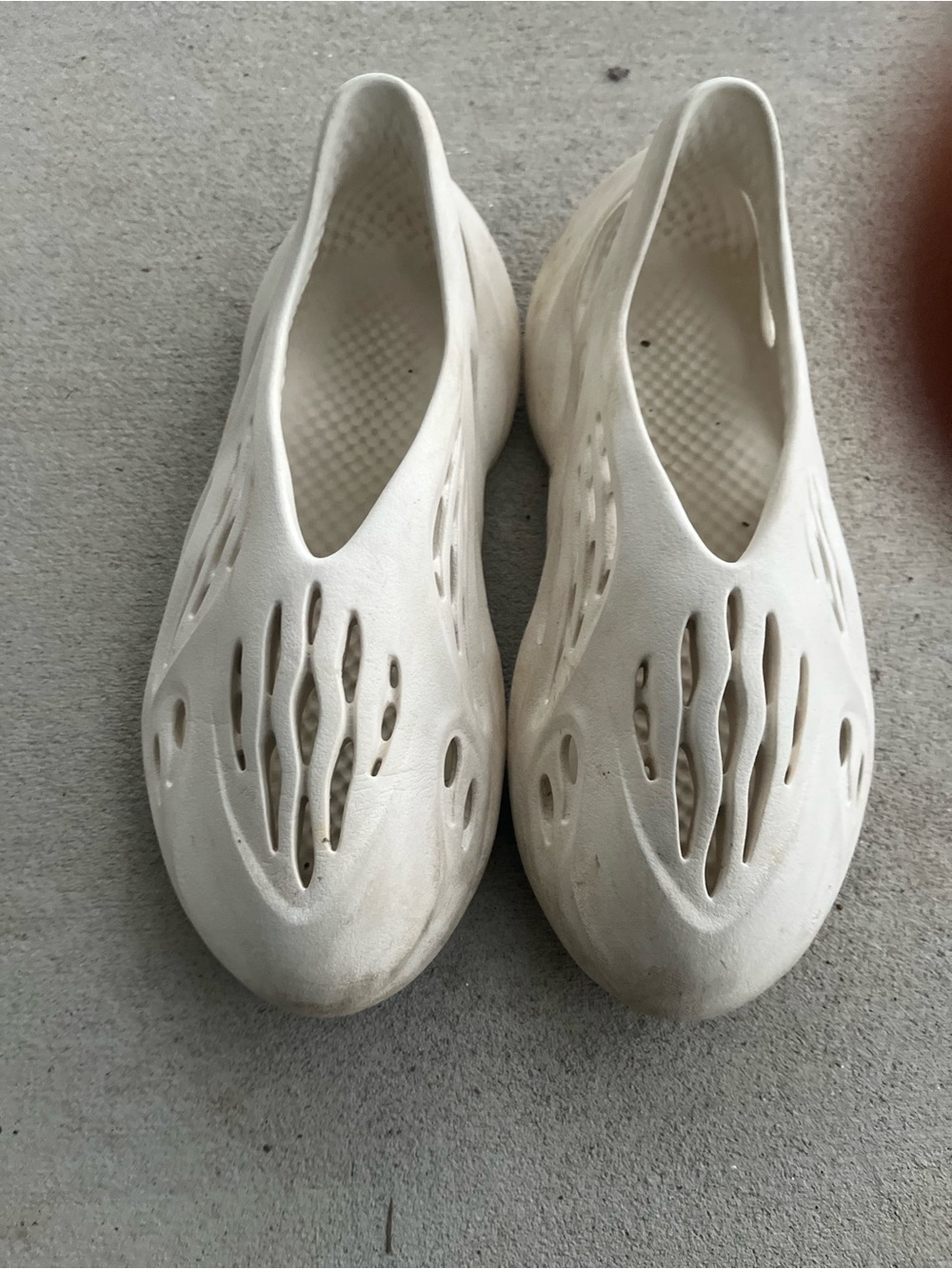 Yeezy foam runners sand